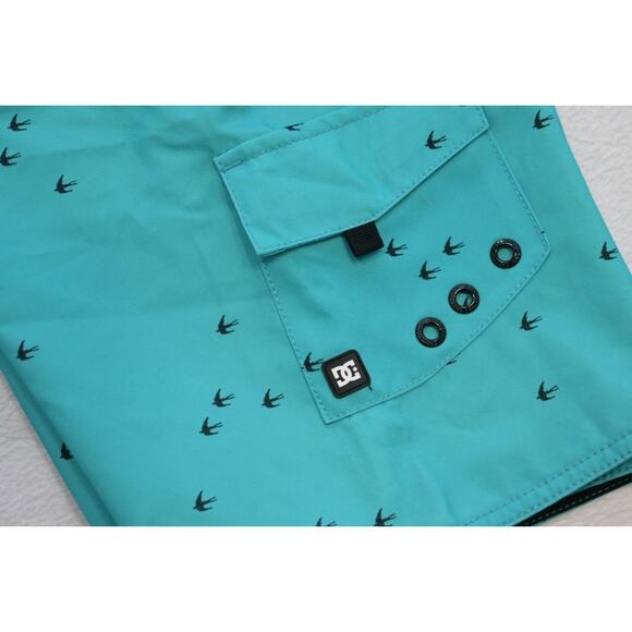 DC Skate Board Shorts Athletic Swim Wear Aqua Athletic Boys Size 25 - Picture 6 of 6